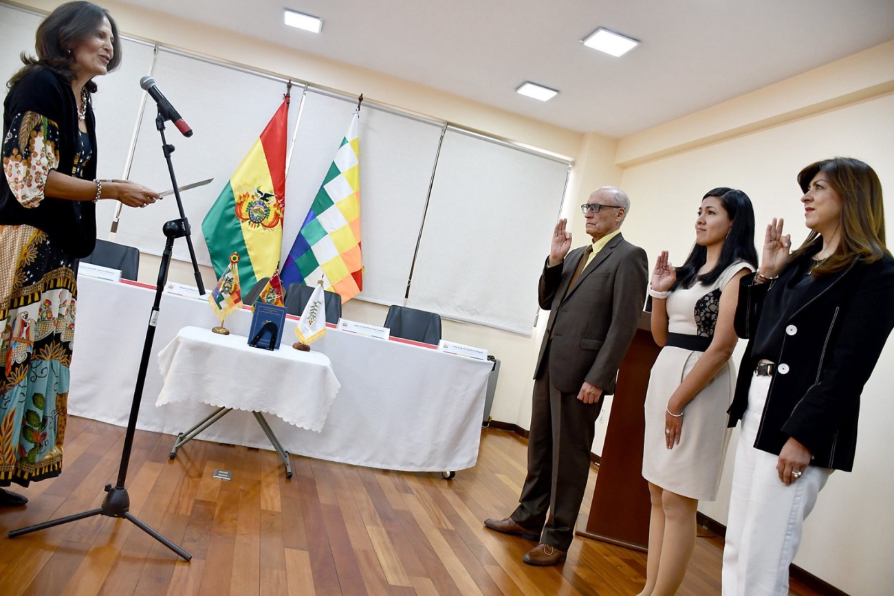 Ministra de Educación Beatriz GarcÃa fortalece su equipo con tres nuevos viceministros Ministra de Educación Beatriz GarcÃa fortalece su equipo con tres nuevos viceministros